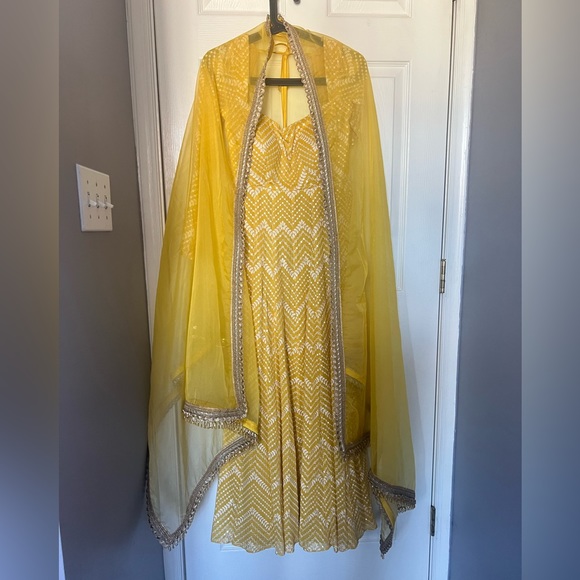 designer anarkali set - Picture 6 of 12